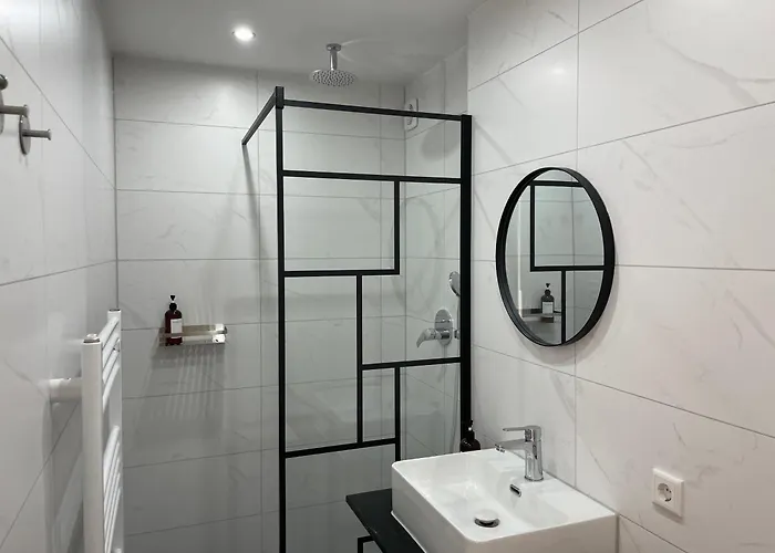 Urban Bliss Newly Renovated